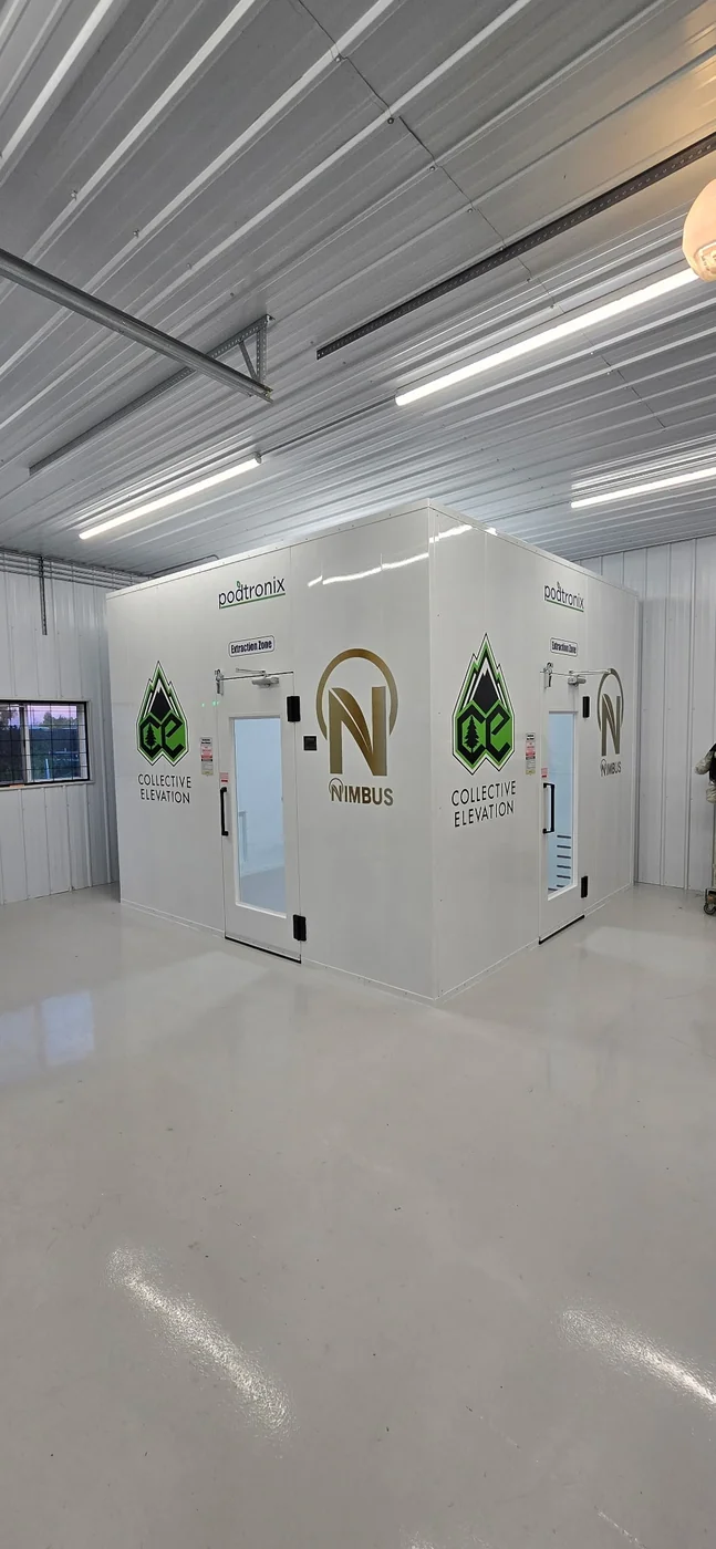 Modular processing suite with multiple room entrances